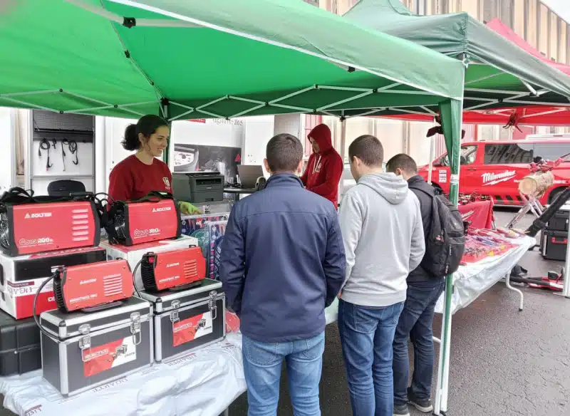 2025-11-eneritz-atiende-800x584